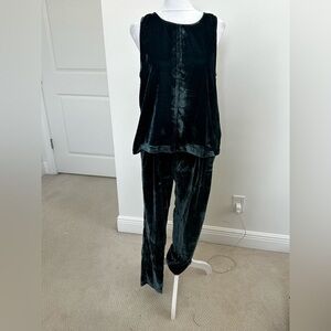 Leo & Sage 2 piece velvet pants outfit Grey-Blue NWT  Tank top size S, Pants M